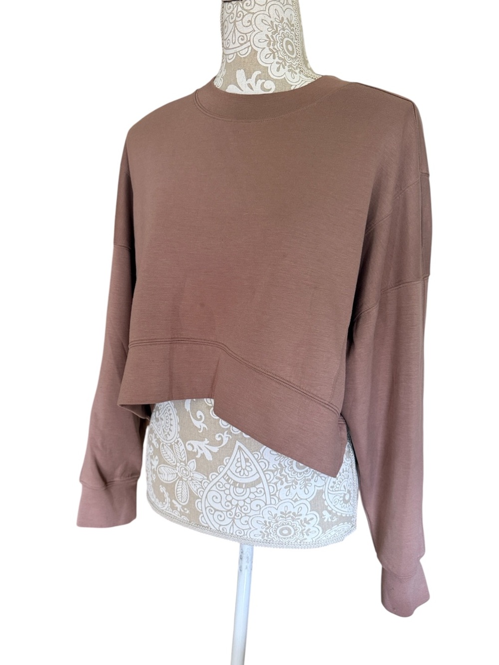 💥3/$12 SALE💥YPB cropped sweatshirt